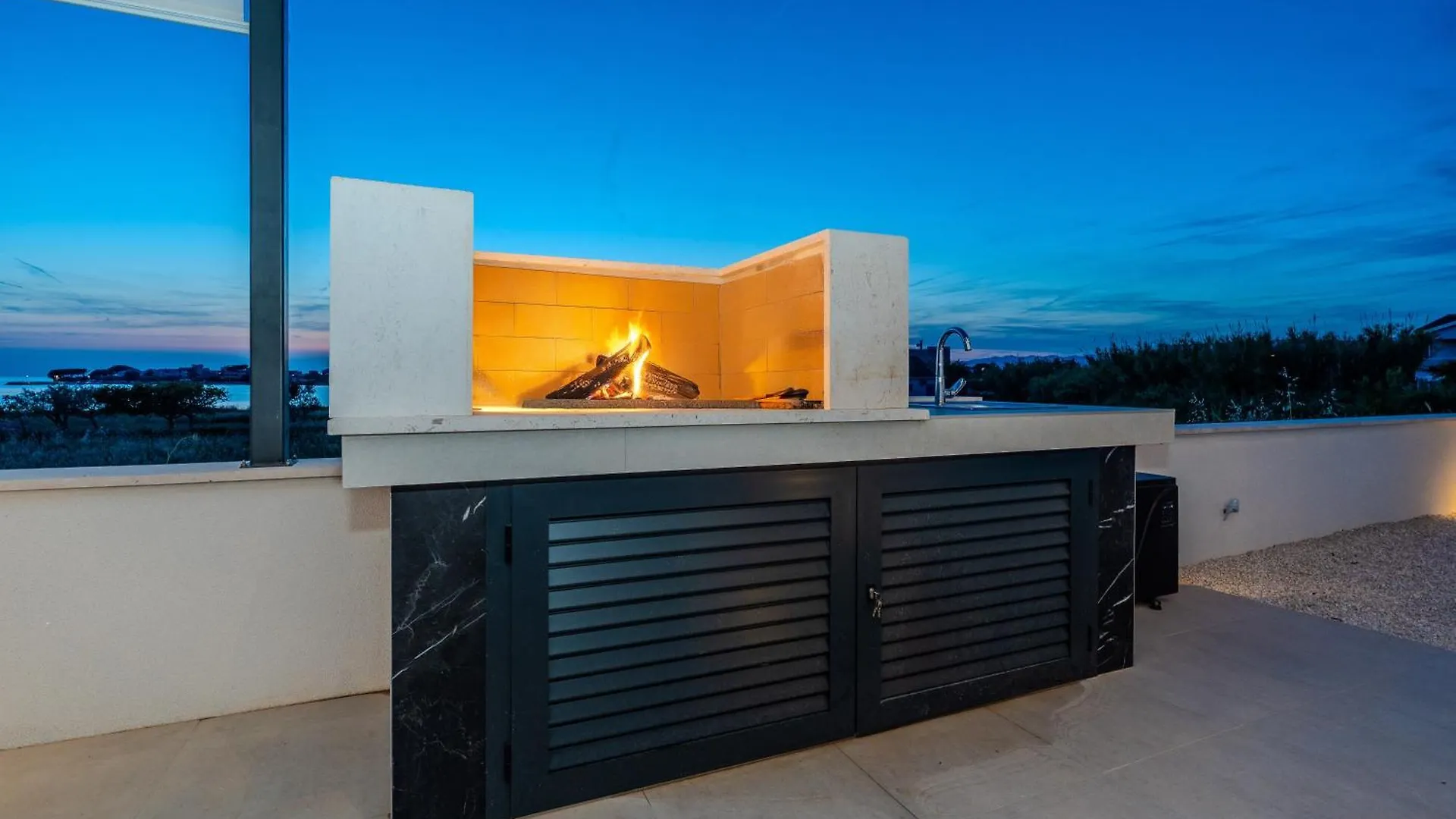 New! Luxury Villa Golden Hour Near The Beach With Heated Pool And Sauna - Ta Leut Agency Privlaka