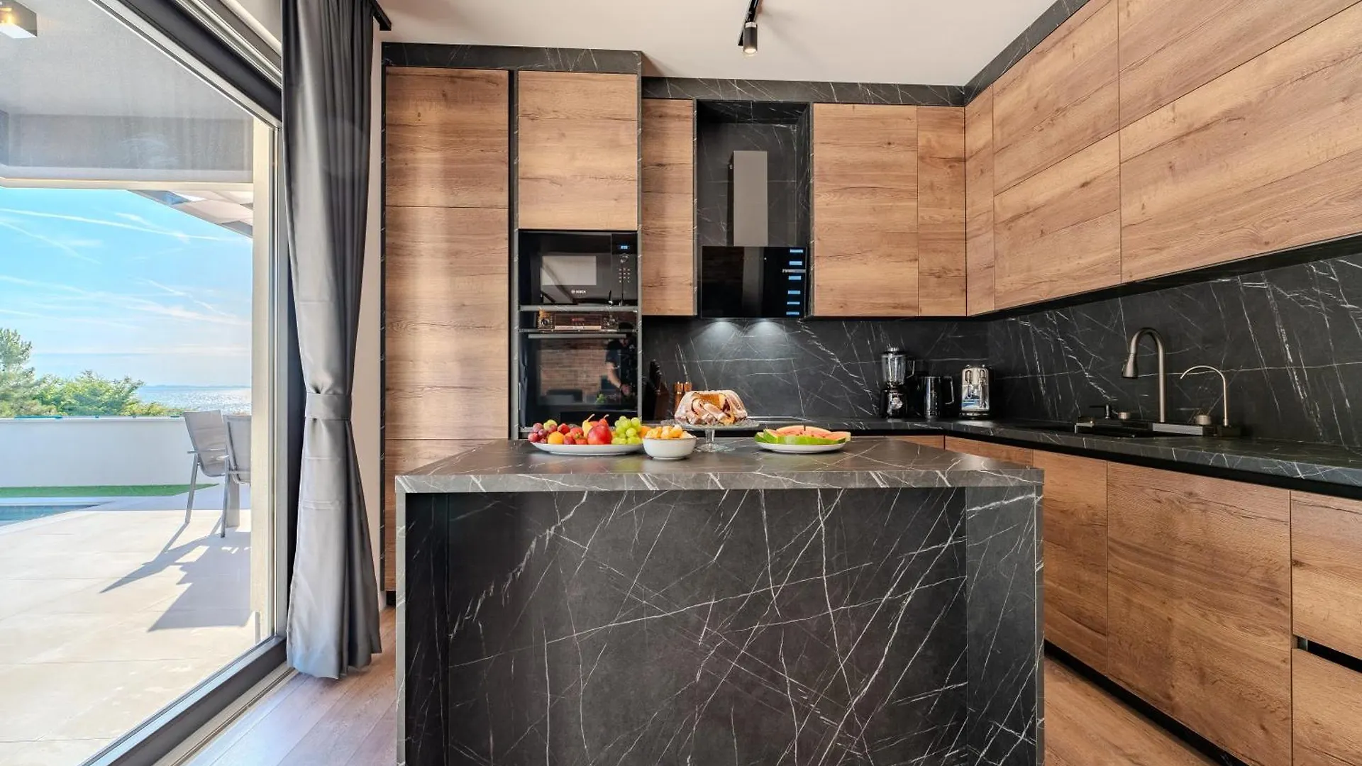 New! Luxury Villa Golden Hour Near The Beach With Heated Pool And Sauna - Ta Leut Agency Privlaka  Croácia