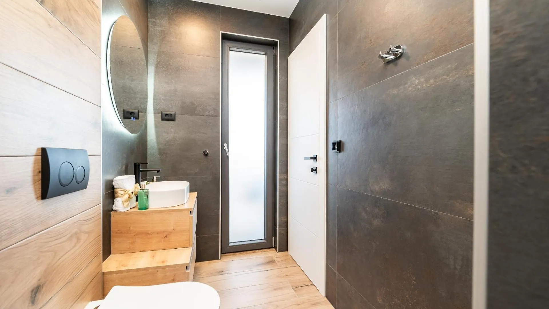 New! Luxury Villa Golden Hour Near The Beach With Heated Pool And Sauna - Ta Leut Agency Privlaka  Privlaka (Zadar)