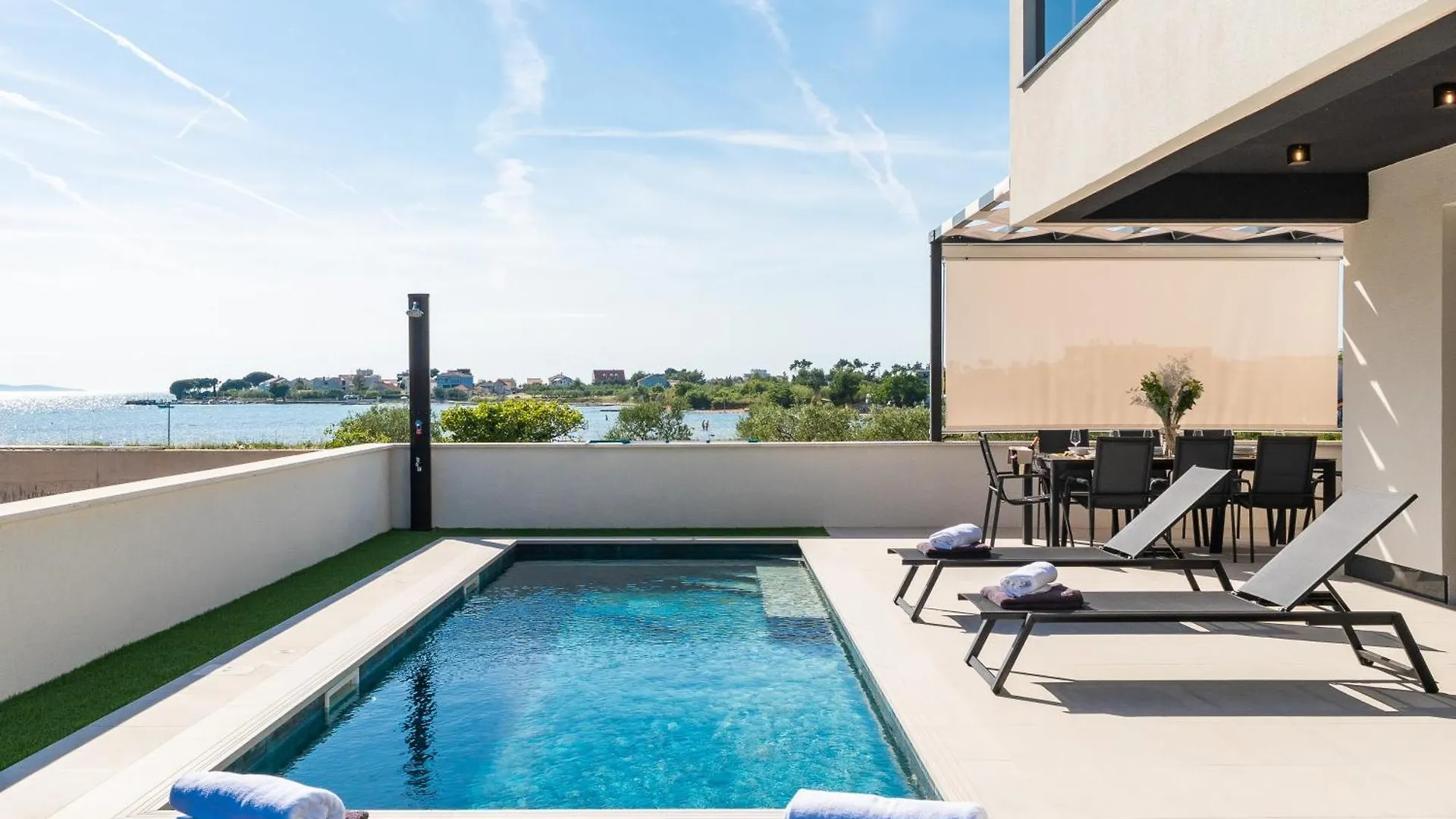 New! Luxury Villa Golden Hour Near The Beach With Heated Pool And Sauna - Ta Leut Agency Privlaka  Croácia