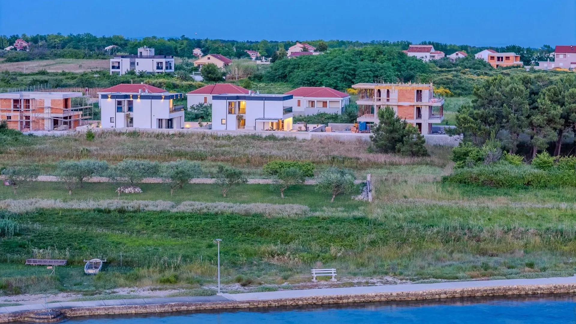 New! Luxury Villa Golden Hour Near The Beach With Heated Pool And Sauna - Ta Leut Agency Privlaka